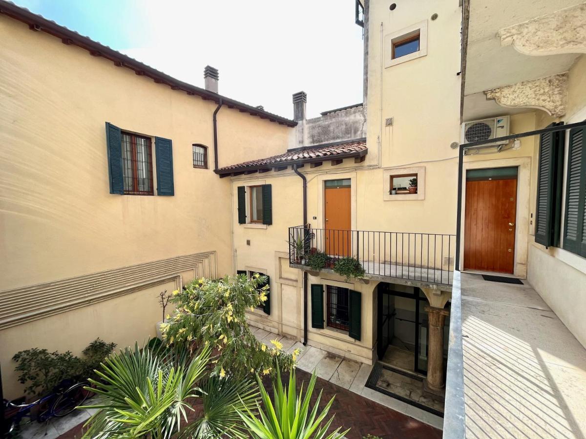 Il Balconcino Leilighet Verona Eksteriør bilde